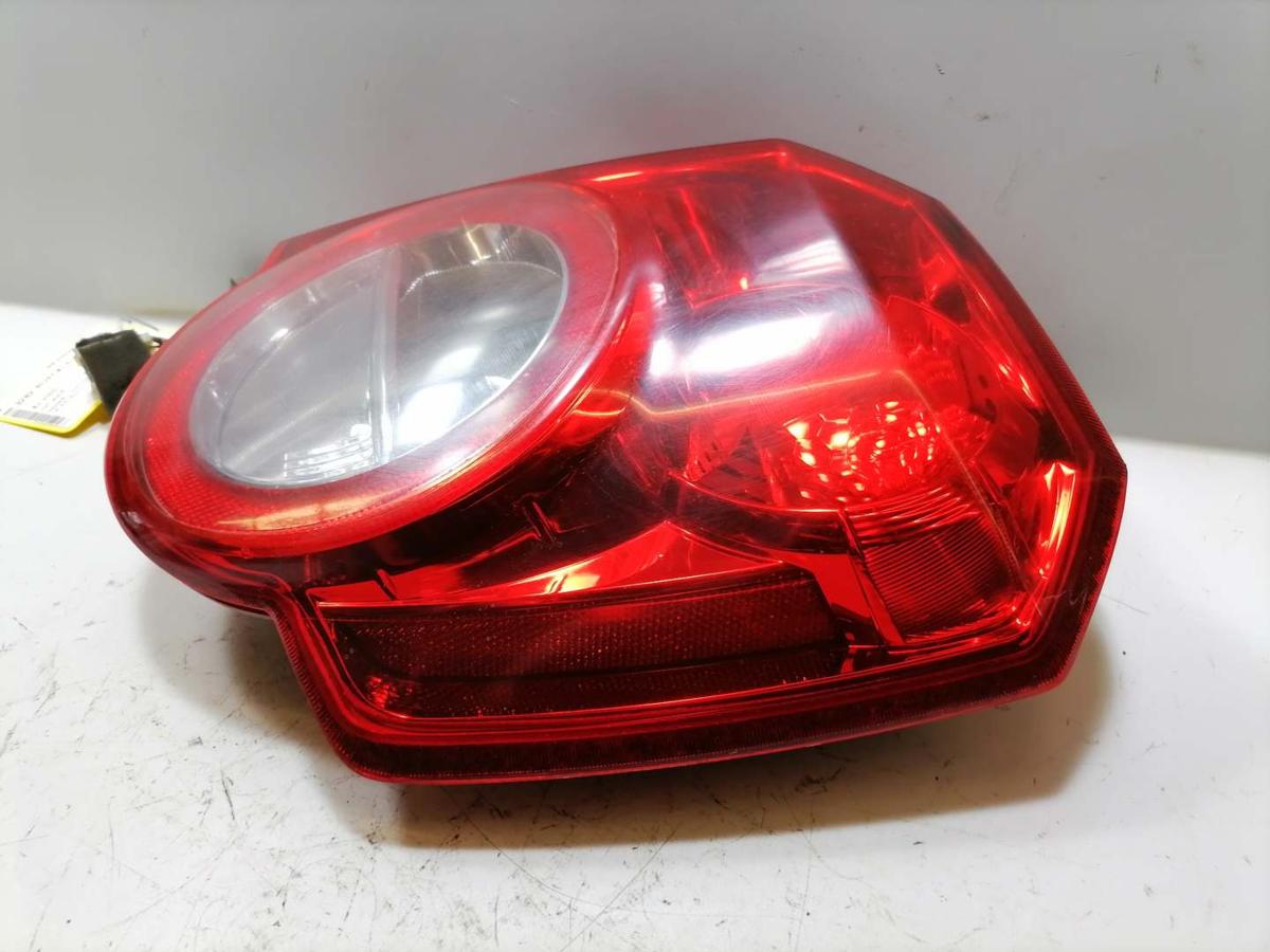 Chevrolet Aveo original R&uuml;cklicht R&uuml;ckleuchte Heckleuchte rechts rot wei&szlig; BJ09